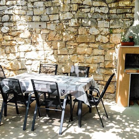 Apartman Gulliver In The Center, 10 Meters From The Sea With Private Parking In Natural Shade Διαμέρισμα Rabac Εξωτερικό φωτογραφία